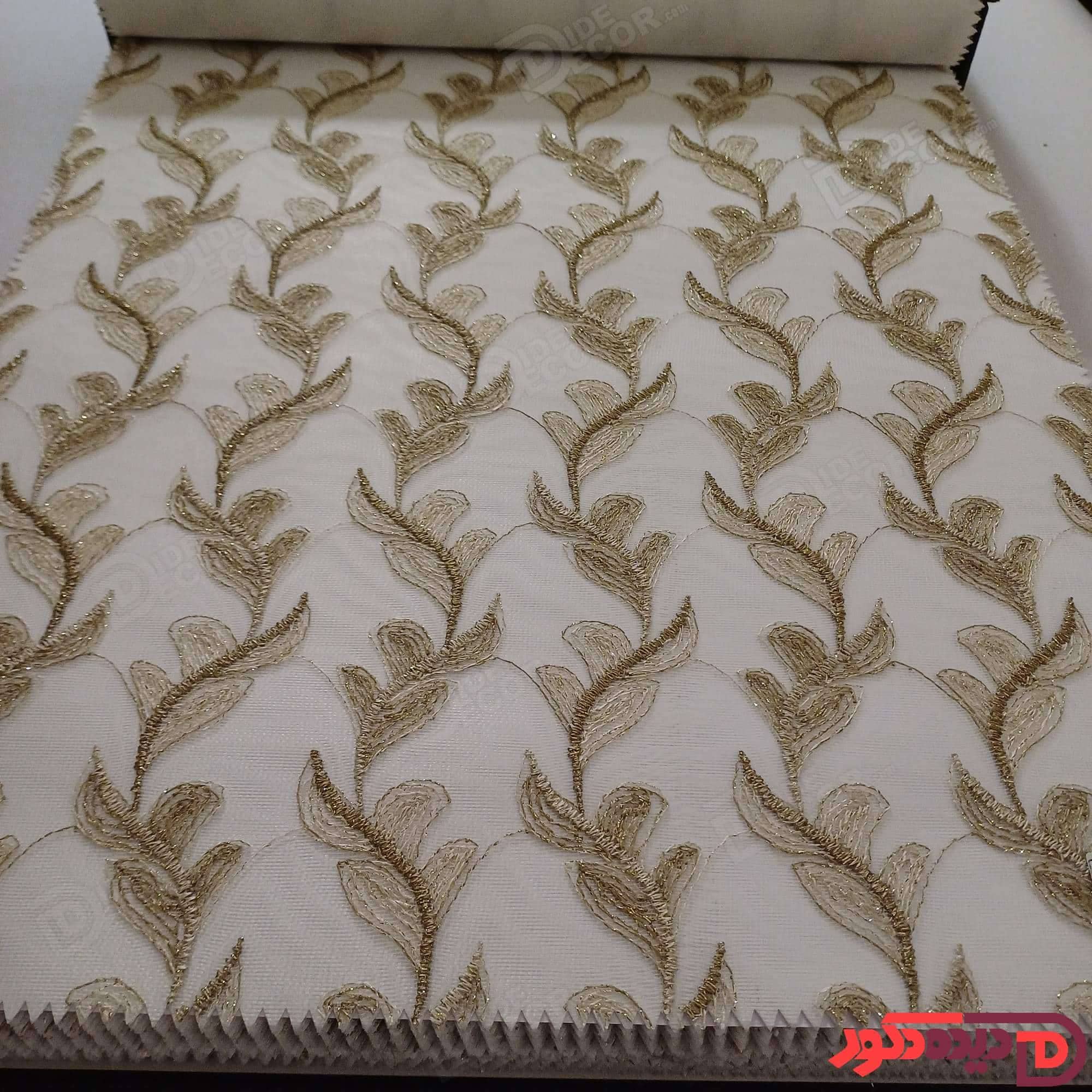 پرده شب و روز گل‌دوزی برجسته طلایی کد GL4D