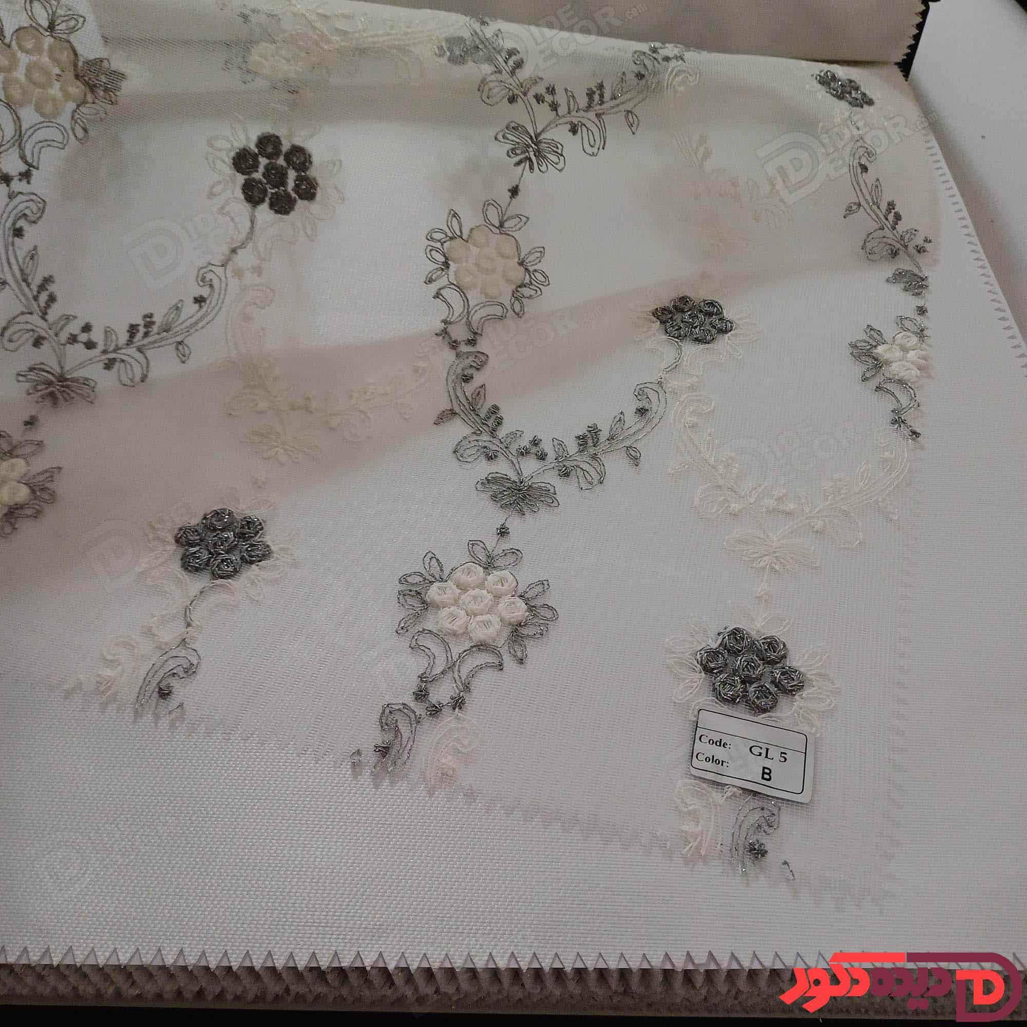 پرده شب و روز گل‌دوزی برجسته طوسی سفید کد GL5B