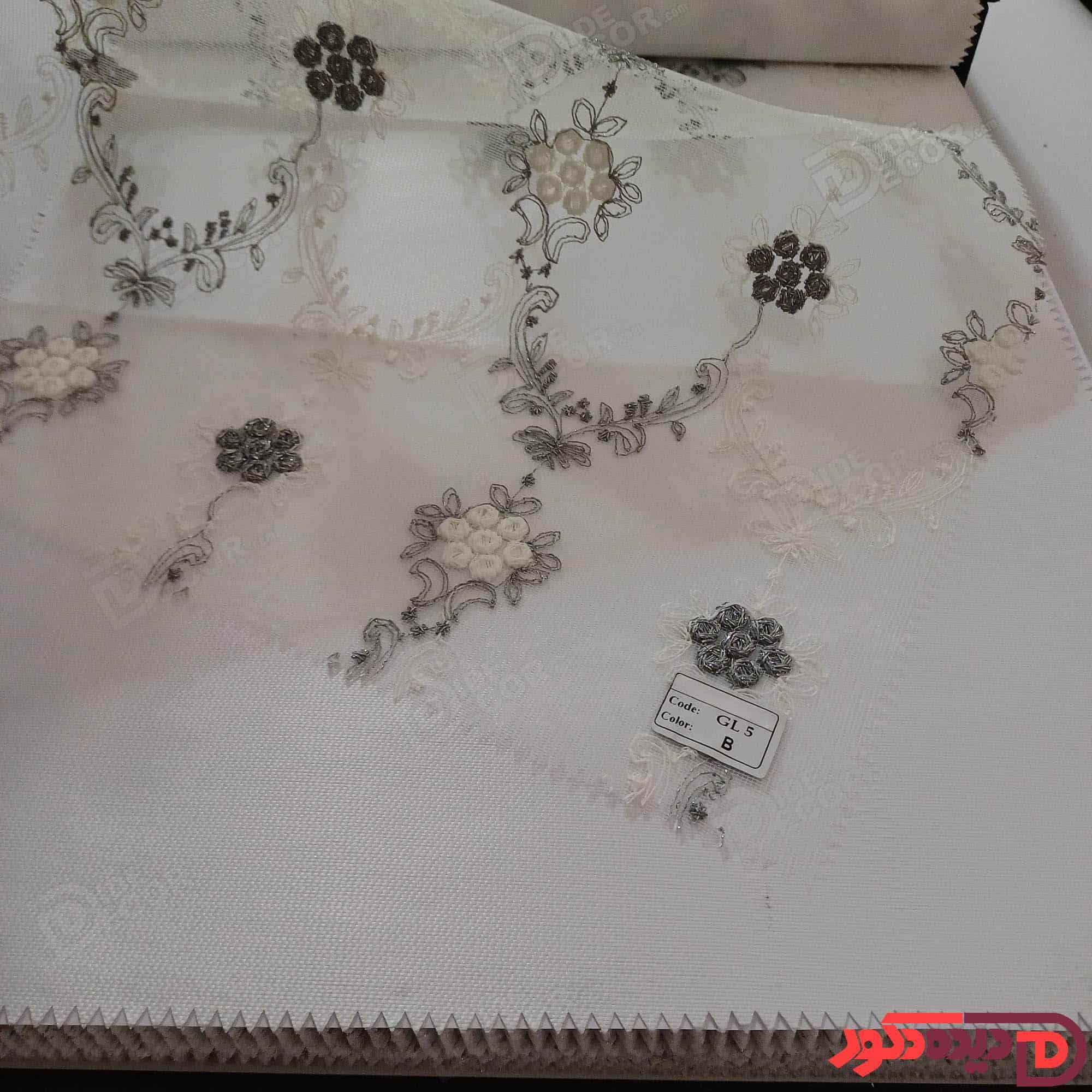 پرده شب و روز گل‌دوزی برجسته طوسی سفید کد GL5B