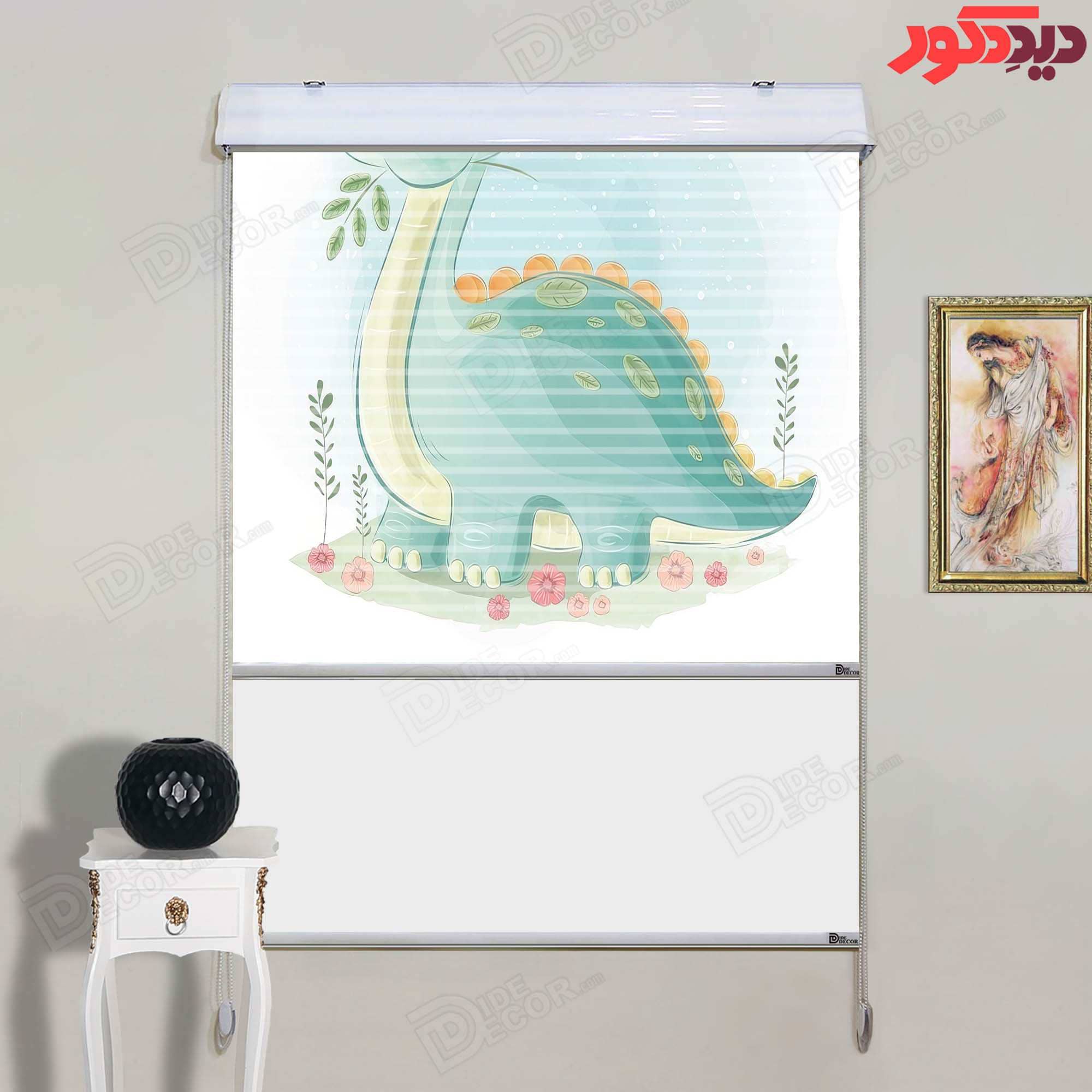 پرده زبرا دومکانیزم کد KZD-053 با طراحی دایناسور بامزه و رنگ‌های ملایم آبی و سبز، مناسب برای اتاق کو