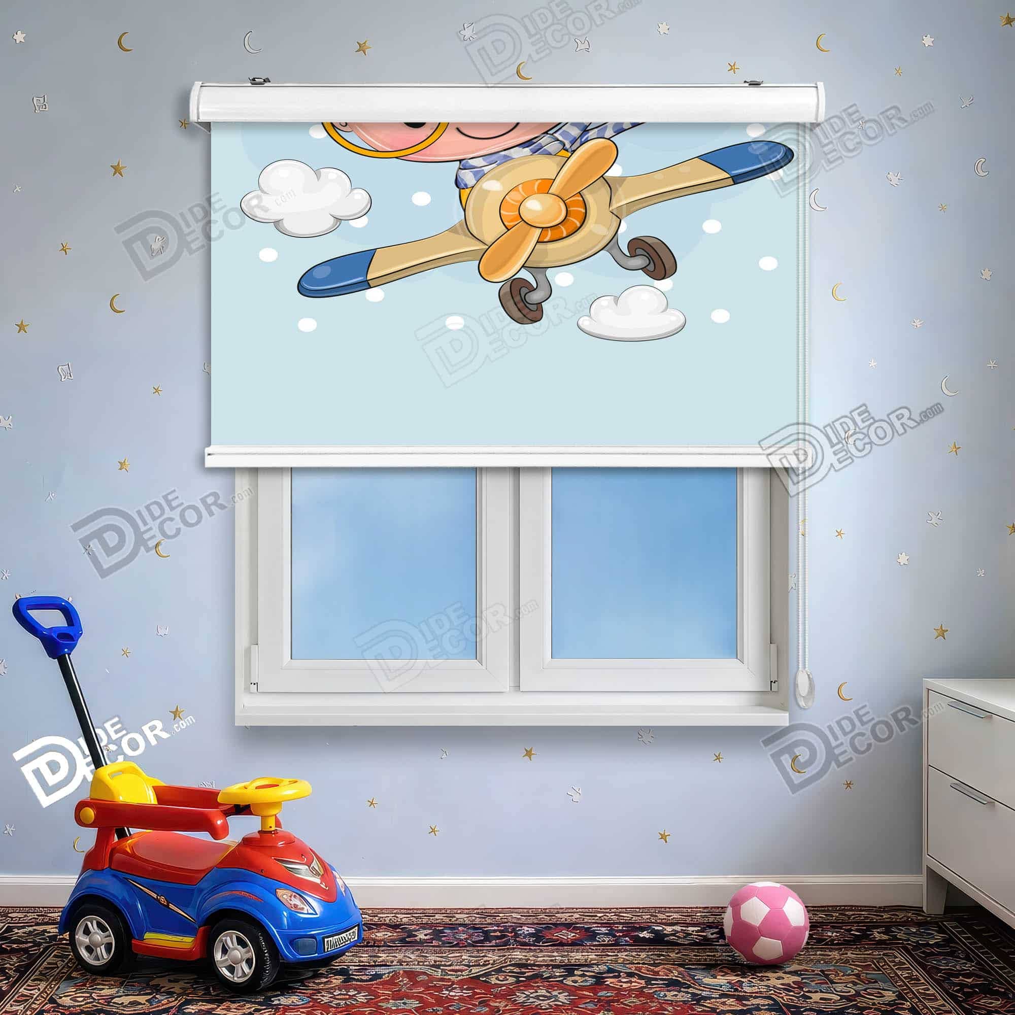 پرده شید طرح کودک کد sk-109 - هواپیما کارتونی کودک خلبان ابر سفید آبی.