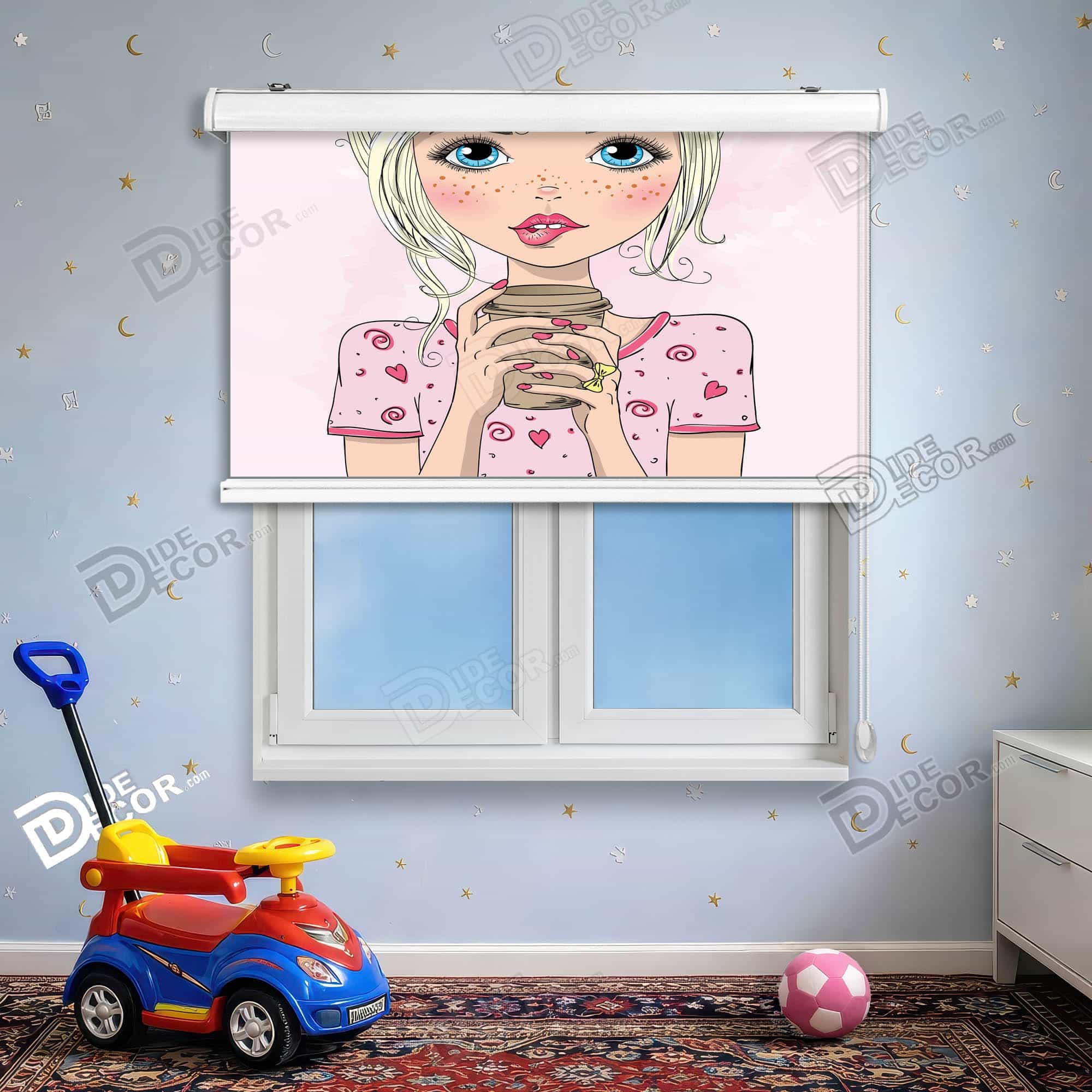 پرده شید طرح کودک کد sk-023 - دختر کارتونی با فنجان قهوه و قلب ها رنگ صورتی و آبی.