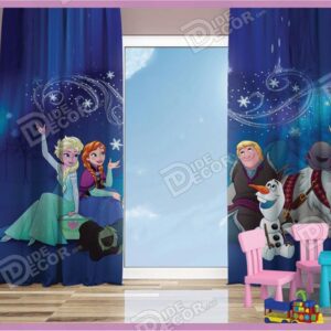 پرده پانچ کودک کد K-06 با تصویر آنا و السا در انیمیشن کارتون فروزن FROZEN و به رنگ آبی بوده و برای اتاق خواب دخترانه