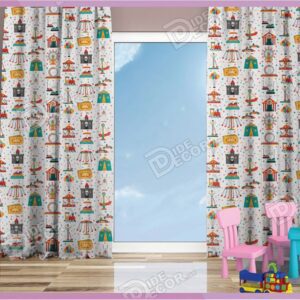 پرده پانچ کودک کد K-106 به رنگ سفید و با طرح وسایل شهر بازی مثل ماشین برقی و تاب و ترن و چرخ و فلک و بادکنک است