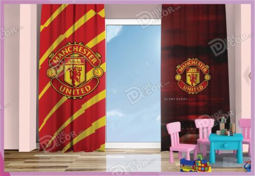 پرده پانچ کودک کد K-118 به رنگ قرمز و با تصویر پرچم تیم فوتبال منچستر یونایتد بوده و مناسب اتاق خواب پسر بچه ها و نوجوانان است