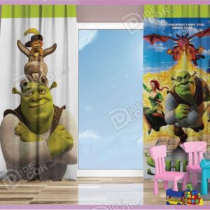 پرده پانچ کودک کد K-29 با تصویری چاپ شده از انیمیشن کارتونی غول سبز رنگ به نام شرک SHREK به همراه الاغ می باشد