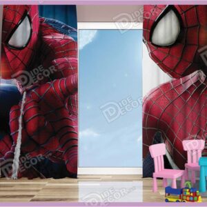 پرده پانچ کودک کد K-59 با طرح مرد انکبوتی ( اسپایدرمن ) به رنگ قرمز بوده و مناسب اتاق خواب پسر بچه