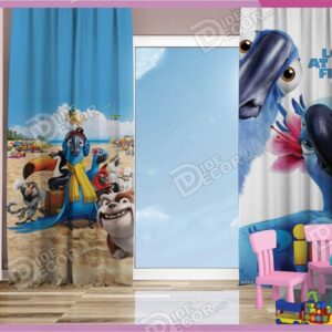 پرده پانچ کودک کد K-63 به رنگ آبی و سفید و با تصویر طوطیهای آبی رنگ در ساحل دریا از انیمیشن کارتونی ریو است