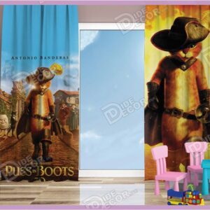 پرده پانچ کودک کد K-65 با تصویر انیمیشن کارتونی انیمیشن گربه چکمه پوش Puss in Boots و مناسب اتاق پسرانه و دخترانه