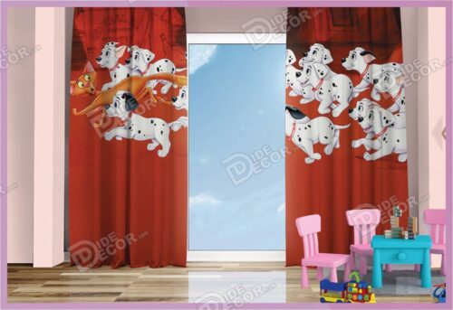 پرده پانچ کودک کد K-74 به رنگ قرمز و با تصویر توله سگهای خلخالی و گربه در انیمیشن کارتونی صد و یک سگ خال دار است