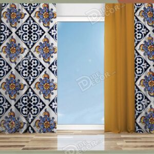 پرده پانچ کلاسیک کد P-57 دارای طرح مربع های سفید و مشکی با گلهی آبی و نارنجی