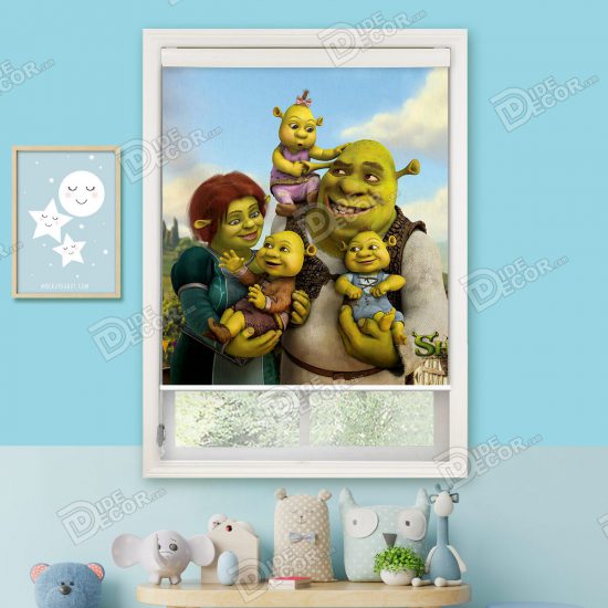 پرده شید کودک کد SKP-11 با طرح تصویری از شخصیت کارتونی غول سبز رنگ به نام شرک ( Shrek ) و خانواده اش با رنگ زمینه آبی است