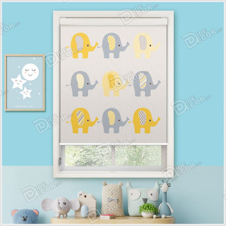 پرده شید تصویری کودک کد SKP-26 به رنگ زمینه طوسی و با طرح فیل های زرد و آبی و کرم با گوش های راه راه و چهارخونه می باشد