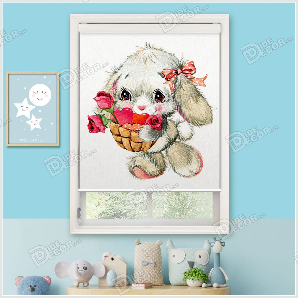 کد SKP-33 با طرحی از بچه خرگوش نژاد لوپ به رنگ طوسی که یک سبد حصیری با گل رز و قلب در دست دارد می باشد