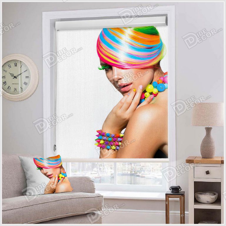 پرده شید چهره تصویری دختر زیبایی با مو و گردنبند و دستبند رنگارنگ مناسب سالن زیبایی زنانه SSP-32