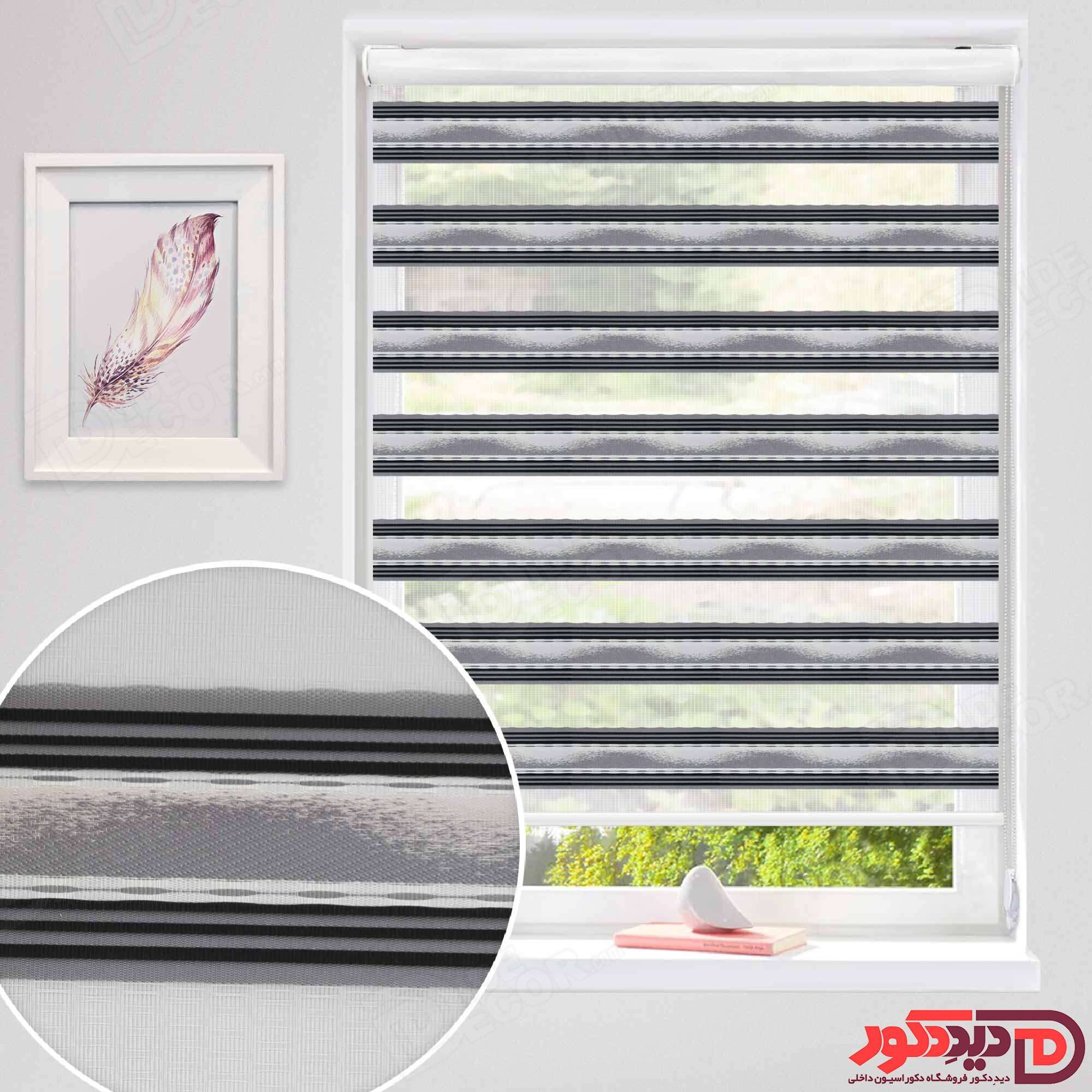 پرده پلیسه کد LP-4 با رنگ زمینه سفید- طوسی با خطوط پلیسه مشکی با چاپ کامپیوتری است