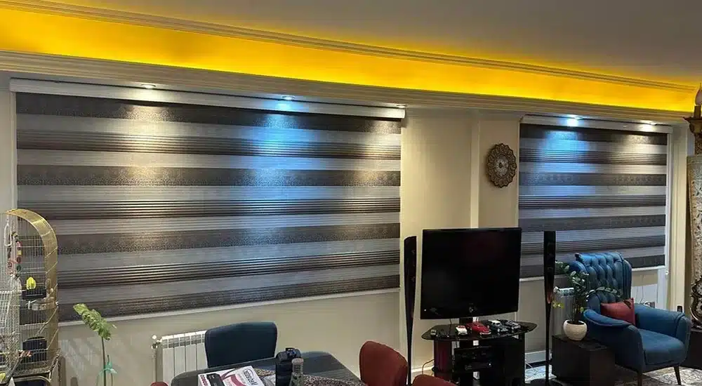 پرده زبرا طوسی در پذیرائی