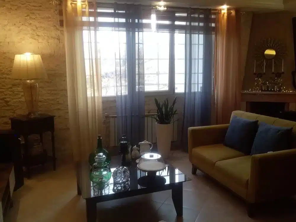پرده پانچ پذیرایی
