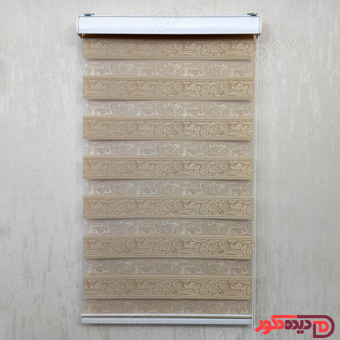 پرده زبرا رنگ کرم تیره با طرح بته جقه کرم برجسته کد 980045-02 A