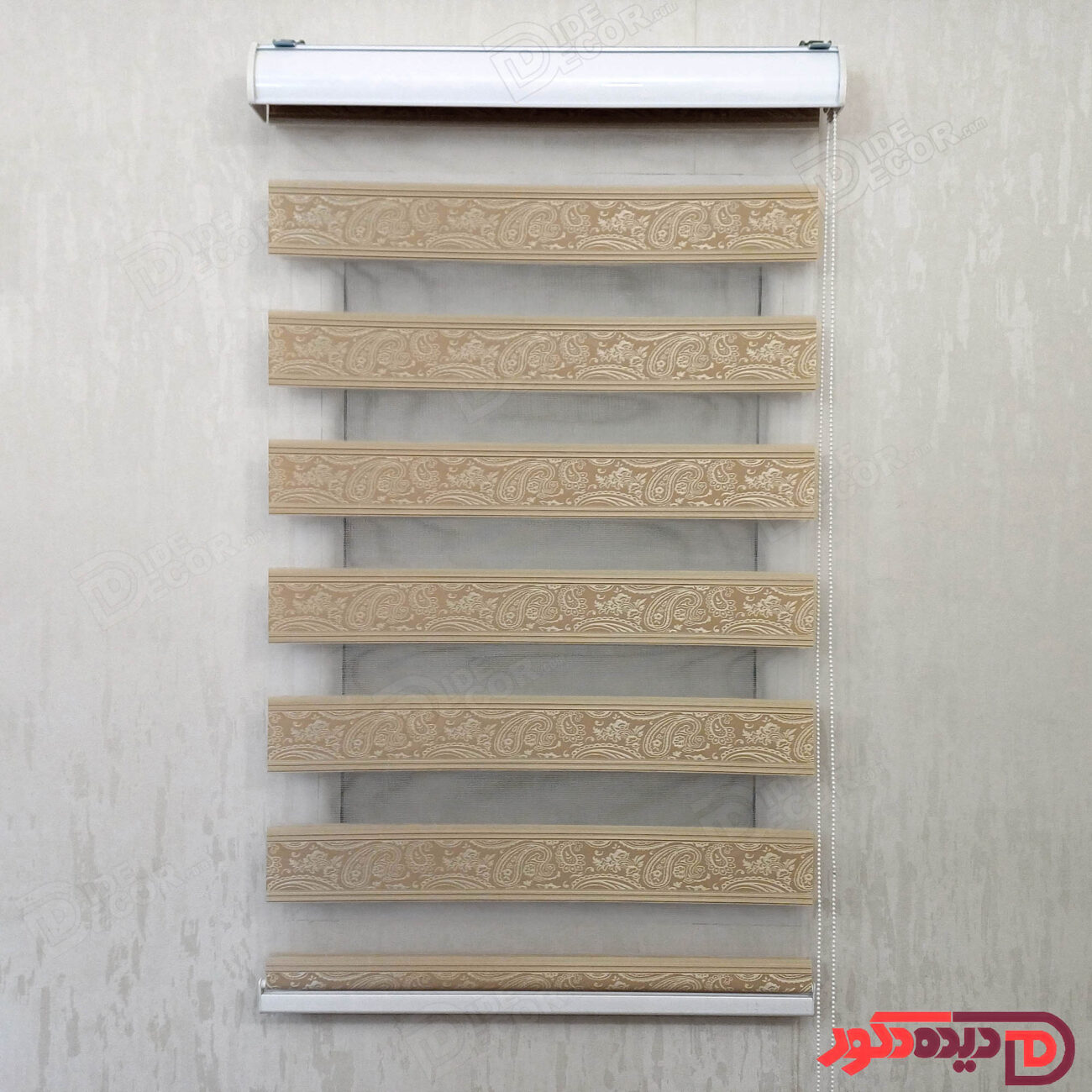 پرده زبرا رنگ کرم تیره با طرح بته جقه کرم برجسته کد 980045-02 A