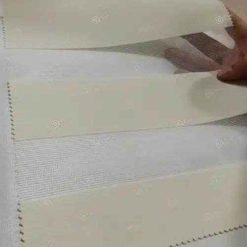 نمونه پارچه پرده زبرا ساده ریزبافت کد T2843، پارچه ای به رنگ کرم روشن برای هماهنگی با دکوراسیون منزل.